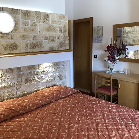 Palazzina 3* Gargnano